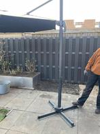 Parasol met voet, Ophalen, Gebruikt, Zweefparasol, Verstelbaar