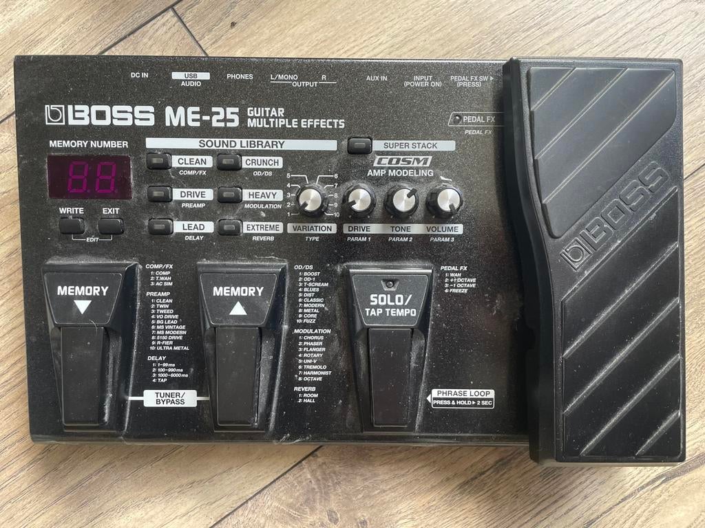 Boss me-25 multi effect unite (KOOP/RUIL), Muziek en Instrumenten, Ophalen of Verzenden, Zo goed als nieuw