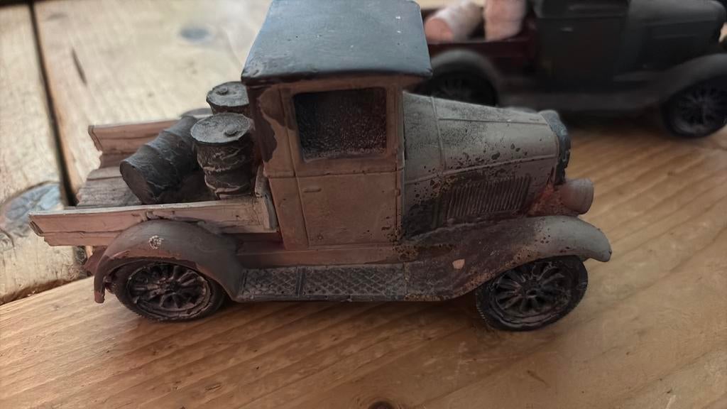 2 x uit beton vervaardigen oldtimer pickups, Ophalen of Verzenden, Groter dan 1:32, Auto, Overige merken