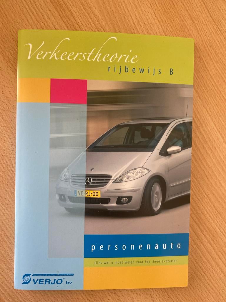 Verkeerstheorie Rijbewijs B + Examentraining Personenauto, Ophalen of Verzenden, Gelezen, Algemeen