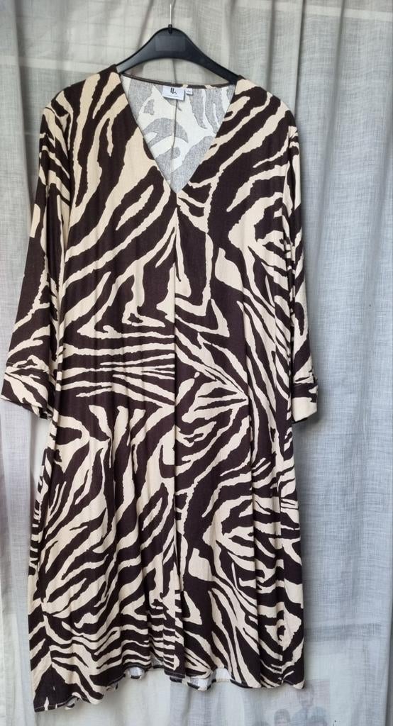 LINEA LORESI ,JURK Mt. 44. NIEUW !, Ophalen of Verzenden, Nieuw, Jurk