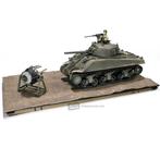 M4A1 Sherman Tank Monte Cassino 1943 Forces of Valor 912101A, Overige merken, Glow2B Germany GmbH Erlenbacher Str. 3 shop@glow2b.de