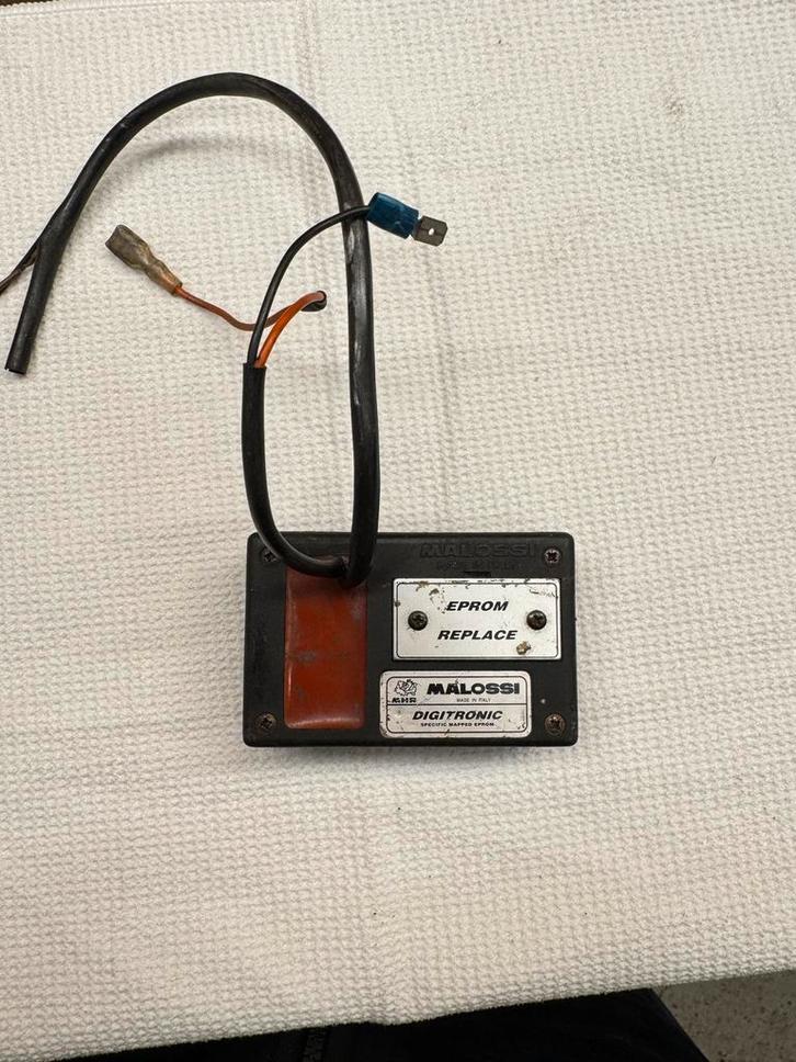 Malossi digitronic 50/70cc, Fietsen en Brommers, Brommeronderdelen | Scooters, Zo goed als nieuw, Piaggio, Cilinder, Ophalen of Verzenden