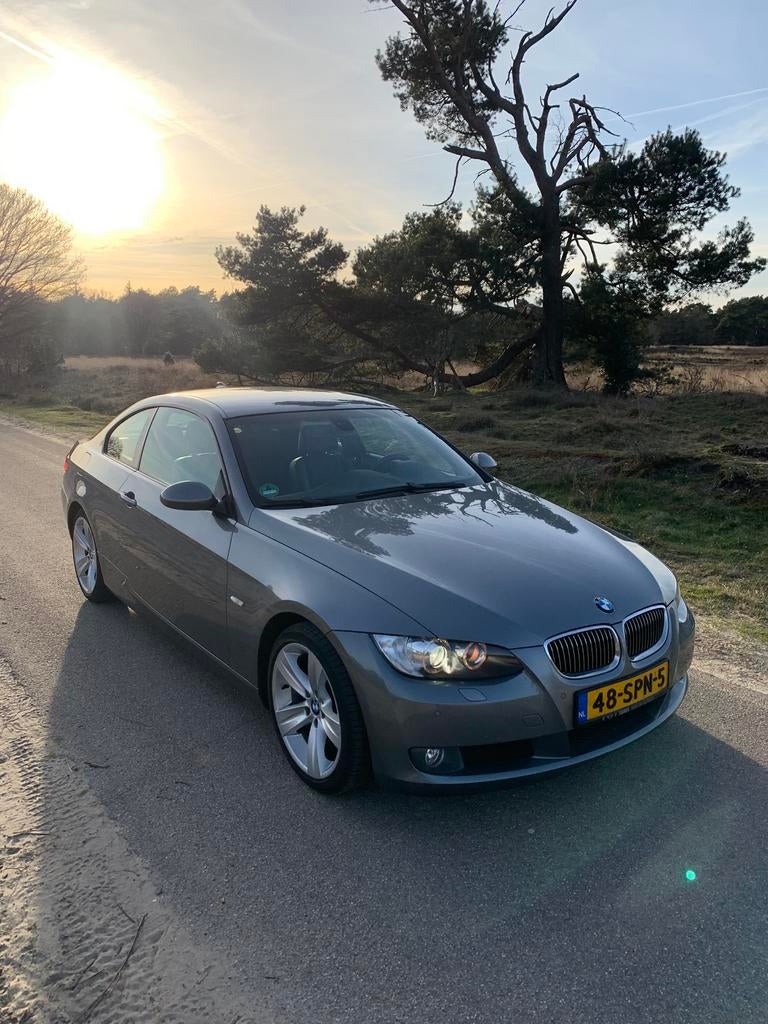 BMW 3-Serie 2.5 I 325 Coupe 2007 AUT/MEMORY/XENON/LEDER, Automaat, 745 kg, Achterwielaandrijving, Zwart