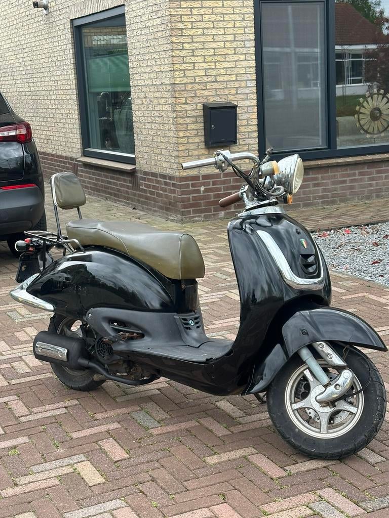 Fosti retro scooter, Ophalen, Zo goed als nieuw, Benzine, Overige modellen