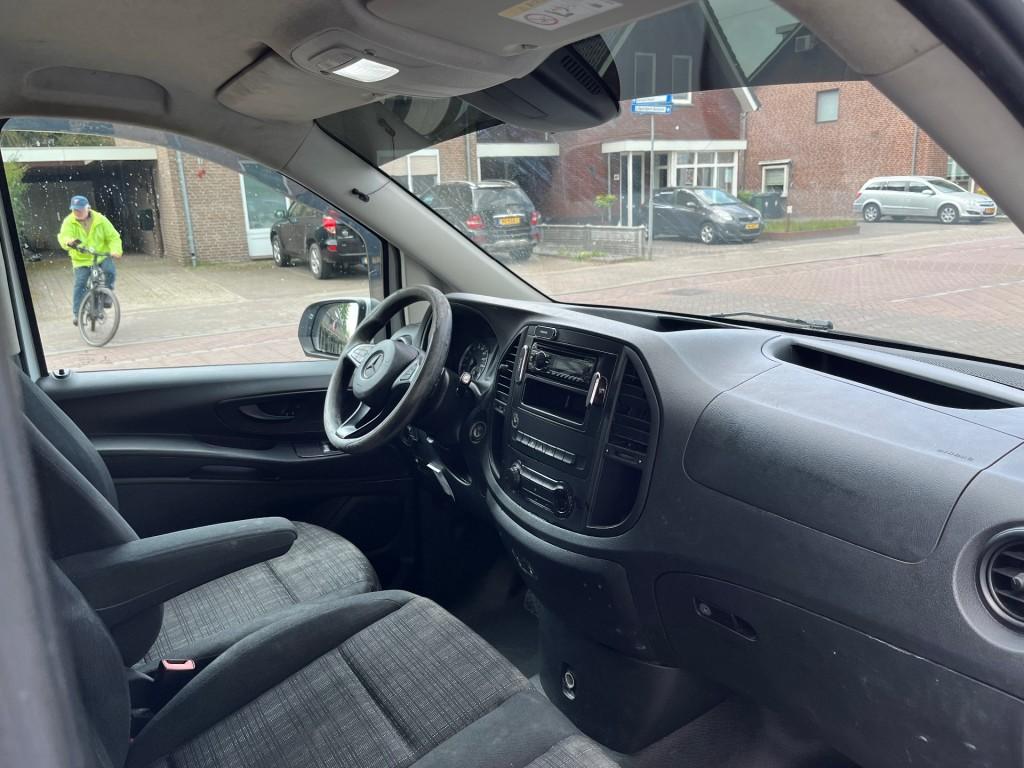 Mercedes-benz VITO 114 CDI AUTOMAAT 3-PERS. / AIRCO / CRUISE, Automaat, 136 pk, 4 cilinders, Wit