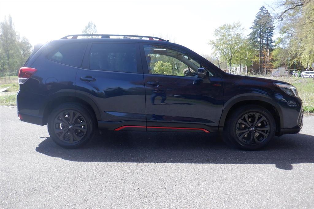 Subaru Forester 2.0i e-BOXER 150pk CVT First Edition-PAN.DAK, 12 maanden, 4 cilinders, Blauw, Leder en Stof