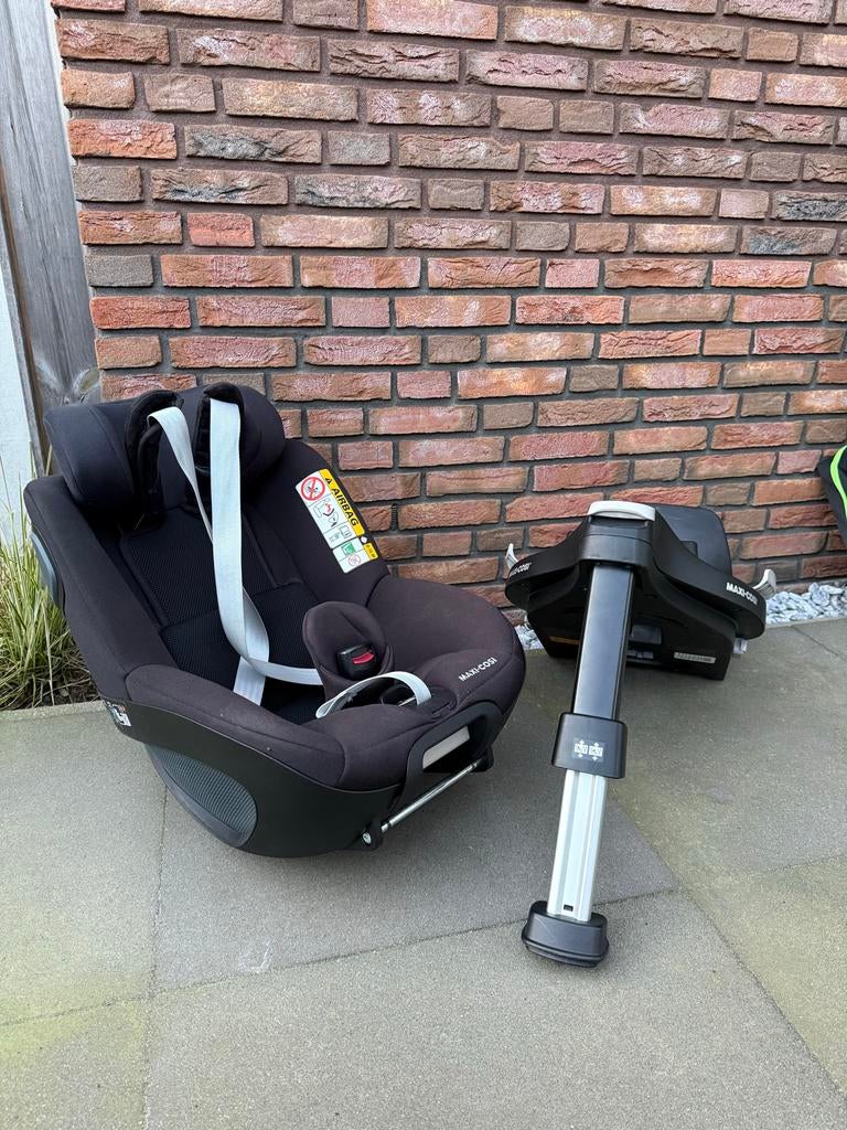 Maxi Cosi Pearl 360 Zwart met FamilyFix 360, Kinderen en Baby's, Autostoeltjes, Ophalen, 0 t/m 18 kg, Verstelbare rugleuning, Zo goed als nieuw