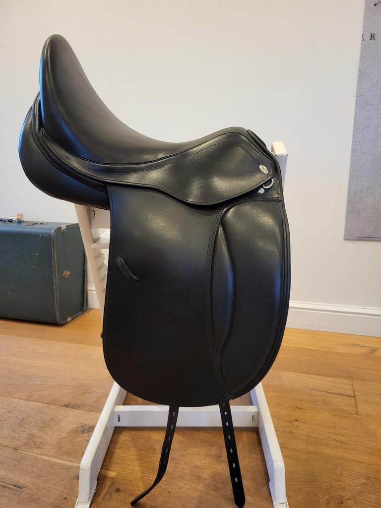 Dressuurzadel met 17 inch boom, Ophalen of Verzenden, Zo goed als nieuw, Dressuur