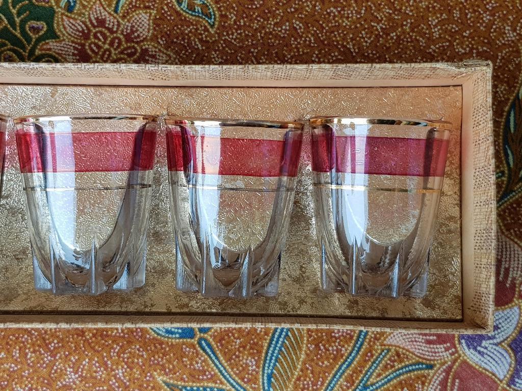 Zes oude vintage borrelglaasjes uit Frankrijk in de doos., Antiek en Kunst, Antiek | Glas en Kristal, Ophalen of Verzenden