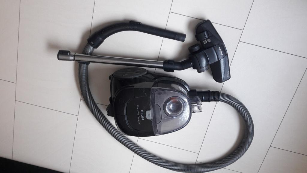 stofzuiger, Ophalen, Stofzuiger, Zo goed als nieuw, Minder dan 1200 watt