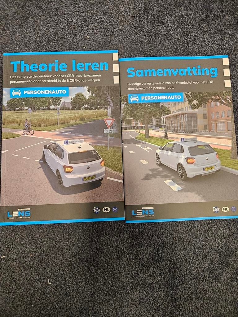Theorieboek en Samenvatting CBR-examen Personenauto, Ophalen of Verzenden, Zo goed als nieuw, Algemeen, LENS Verkeersleermiddelen