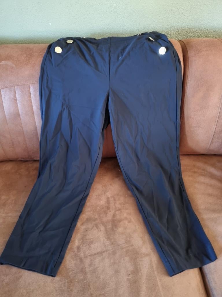 Studio Anneloes zwarte broek met knopen - Maat S, Studio Anneloes, Zwart, Ophalen of Verzenden, Zo goed als nieuw