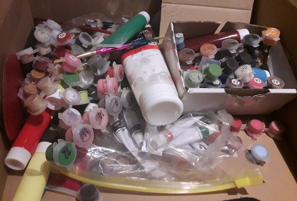 Gratis acrylverf, Ophalen, Overige onderwerpen
