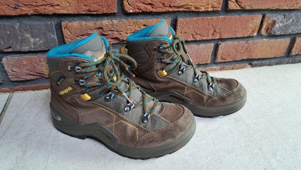 Lowa Kody III GTX MID junior maat 33 bergschoenen, Ophalen of Verzenden, Gebruikt, Schoenen