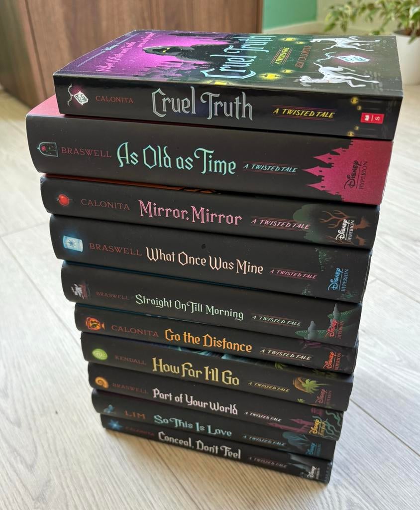 Disney Twisted Tales, Boeken, Fantasy, Zo goed als nieuw, Ophalen of Verzenden