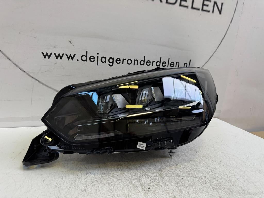 PEUGEOT 208 2008 FACELIFT KOPLAMP LINKS 9850598580 2023-, Auto-onderdelen, Taurusavenue 1
2132 LS  Hoofddorp, NL, Gebruikt, Contact.group@renault.com