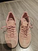 Adidas Spezial roze wit.  Zo goed als nieuw.  Maat 39 1/3, Kleding | Dames, Schoenen, Ophalen, Zo goed als nieuw, Roze, Sneakers of Gympen