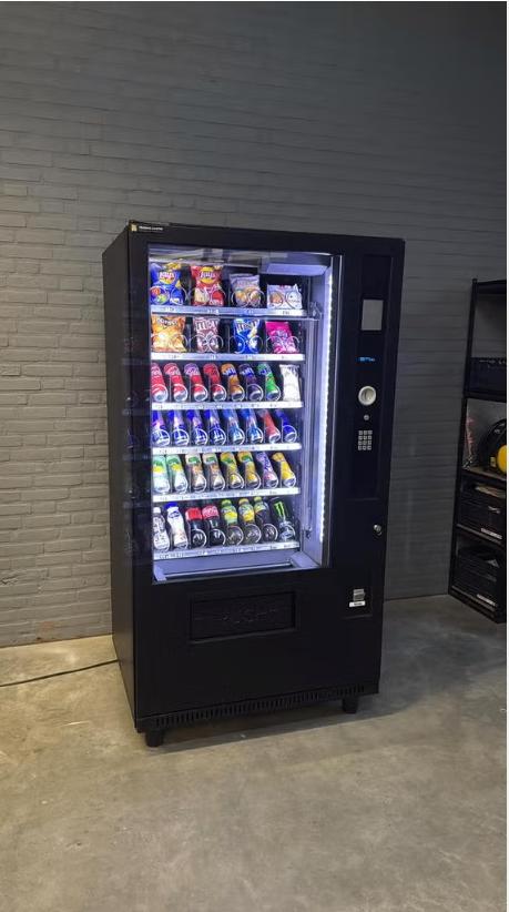 Vendo G-Snack 8 | Snack en drankautomaat | Vendingmachine, Ophalen, Vending Master, Info@vendingmaster.nl, Zo goed als nieuw