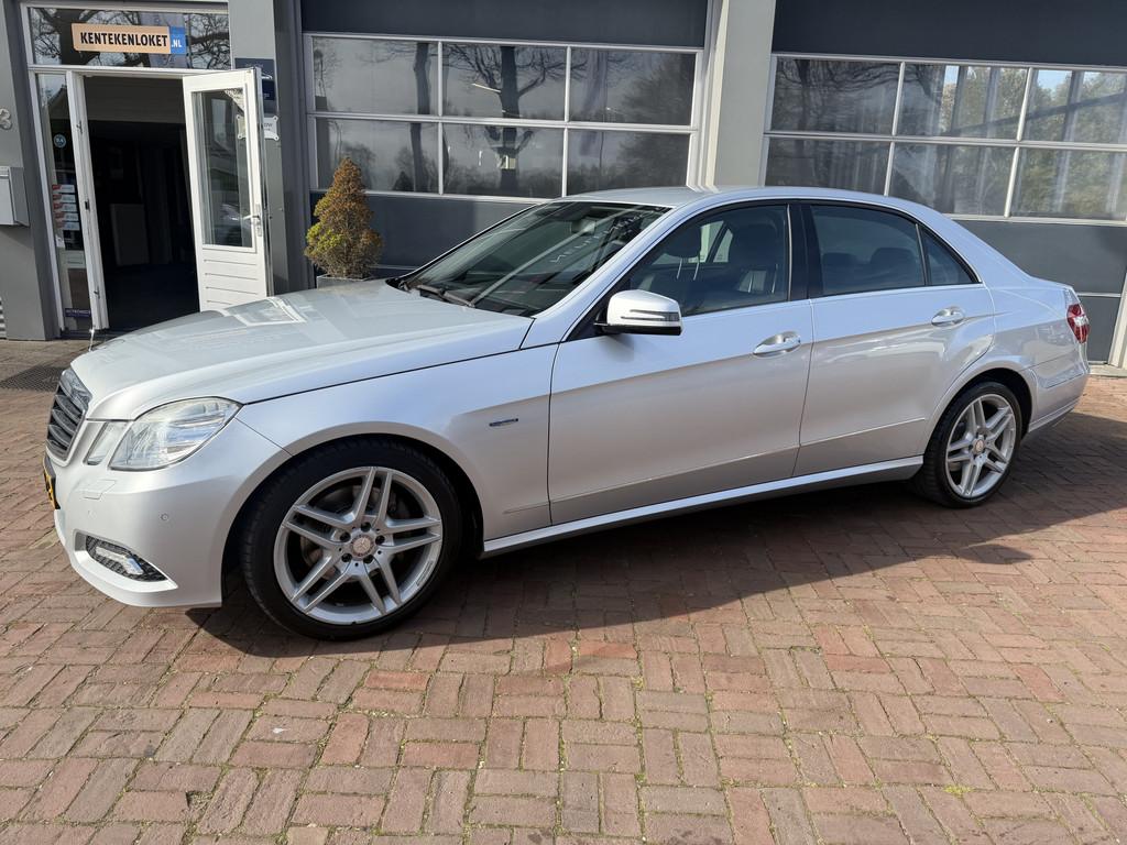 Mercedes-Benz E-Klasse 350 CGI V6 Avantgarde AMG Bj 2010 Km, Auto's, Automaat, Euro 5, Achterwielaandrijving, Gebruikt