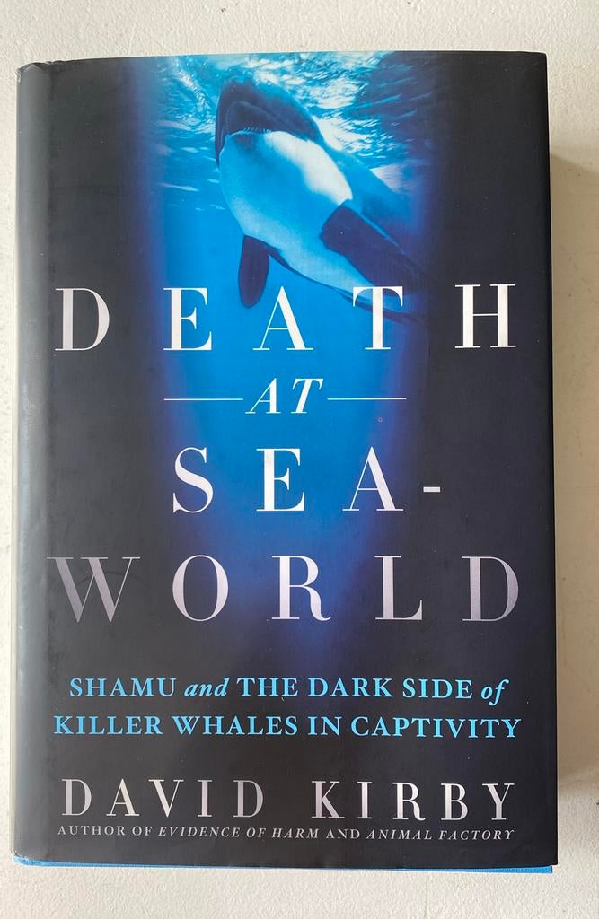 Death at Sea World - David Kirby, Ophalen of Verzenden, Zo goed als nieuw