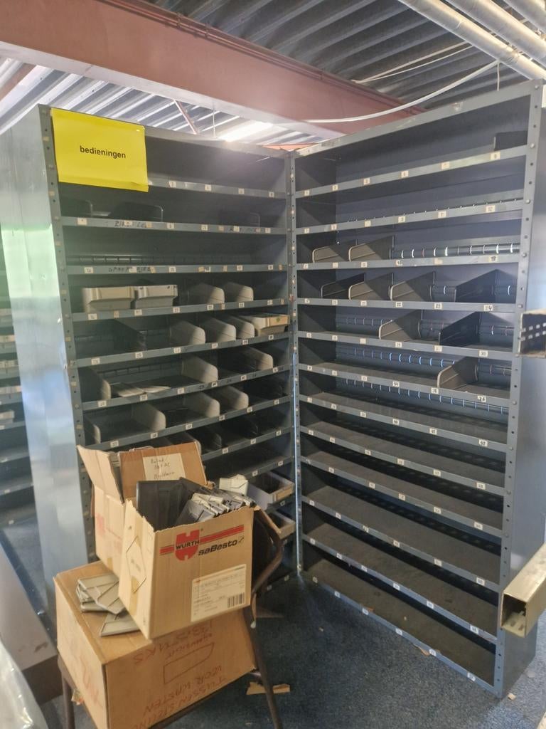 Vakkenkast bakjeskast sorteerkast, Ophalen, Gebruikt