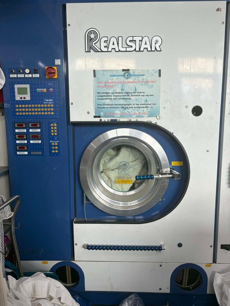 Realstar Reinigingsmachine (Prijs te onderhandelen), Ophalen, Gebruikt