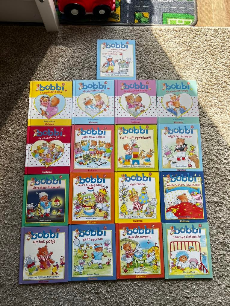 Collectie Bobbi 17 boeken - Monica Maas, Ophalen of Verzenden, Gelezen, Fictie algemeen