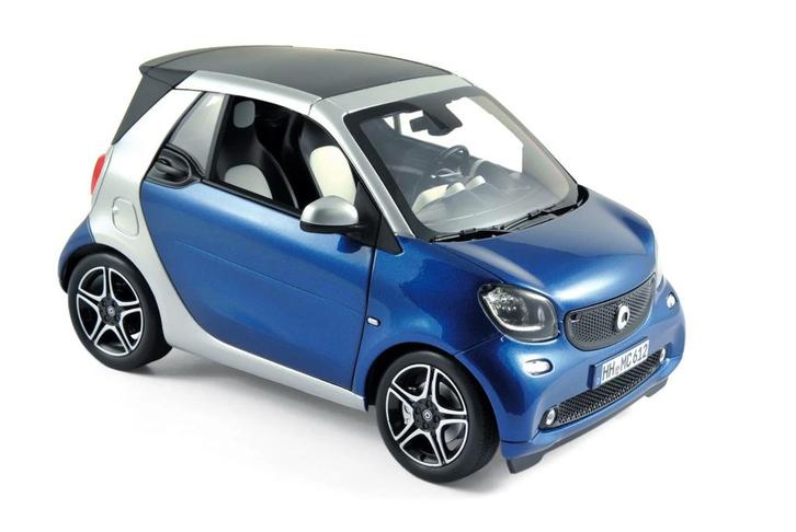 Smart Fortwo cabrio 2015 Bl/ZI SCHAAL 1/18 NOREV ref: 183438, Hobby en Vrije tijd, Modelauto's | 1:18, Nieuw, Auto, Norev, Verzenden