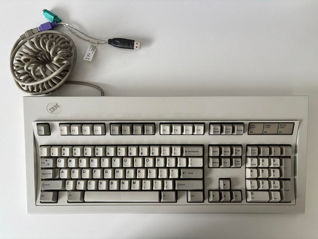 IBM Model M toetsenbord uit 1988, Computers en Software, Toetsenborden, Ophalen of Verzenden, Qwerty, Gebruikt, Bedraad