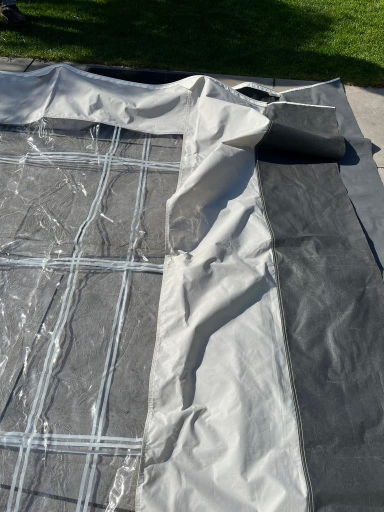 Twee zijwanden luifel, Ophalen, Zo goed als nieuw