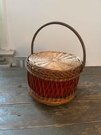 VINTAGE RETRO NAAIMAND MAND ZEER GOEDE STAAT NAAIEN HOBBY, Ophalen of Verzenden, Zo goed als nieuw, Rond, Riet