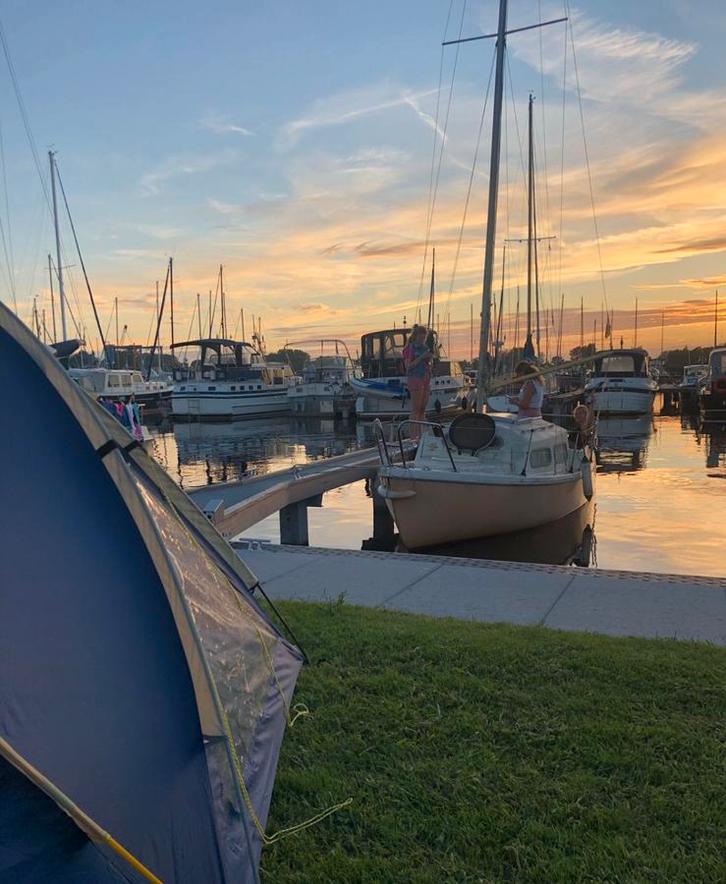 Friendship 23 te koop !!, Watersport en Boten, Zeilen en Zeiltoebehoren, Gebruikt, Grootzeil, 15 tot 30 m², 6 meter of meer, Ophalen of Verzenden