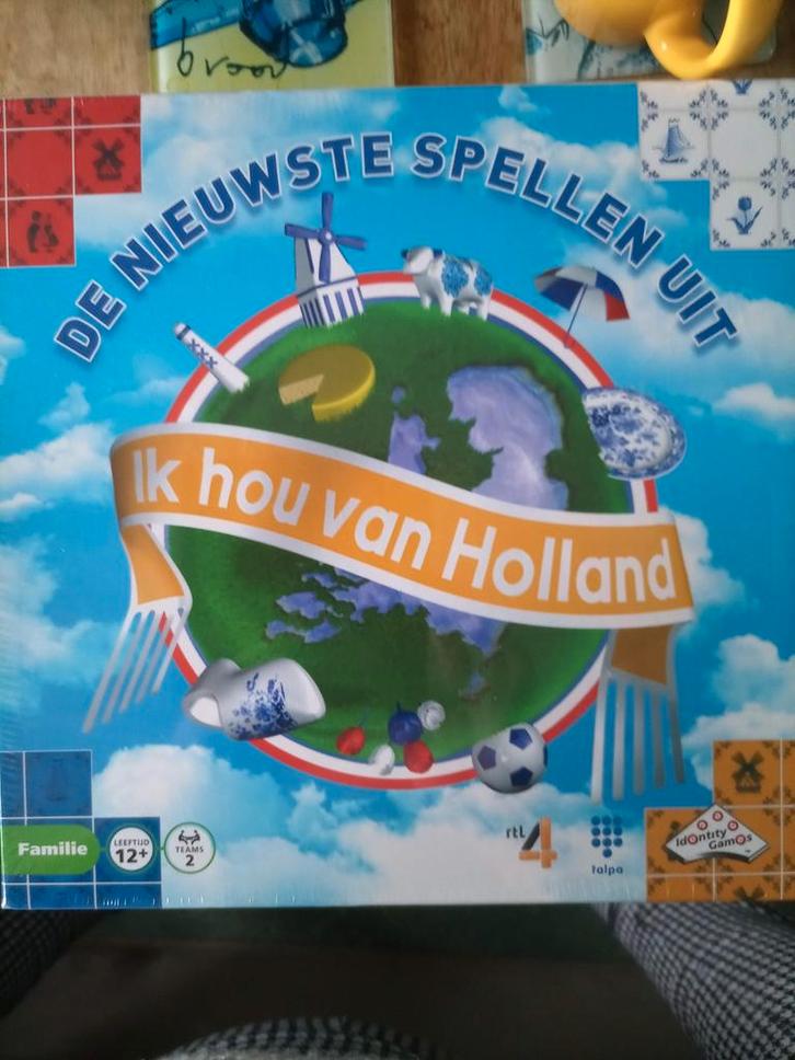 Ik hou van Holland (bordspel)., Hobby en Vrije tijd, Gezelschapsspellen | Bordspellen, Nieuw, Vijf spelers of meer, Ophalen of Verzenden