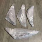 Sierlijsten / sierstrips Vespa Sprint treeplank chroom, Info@jynkx.com, Nieuw, Ophalen of Verzenden, Jynkx