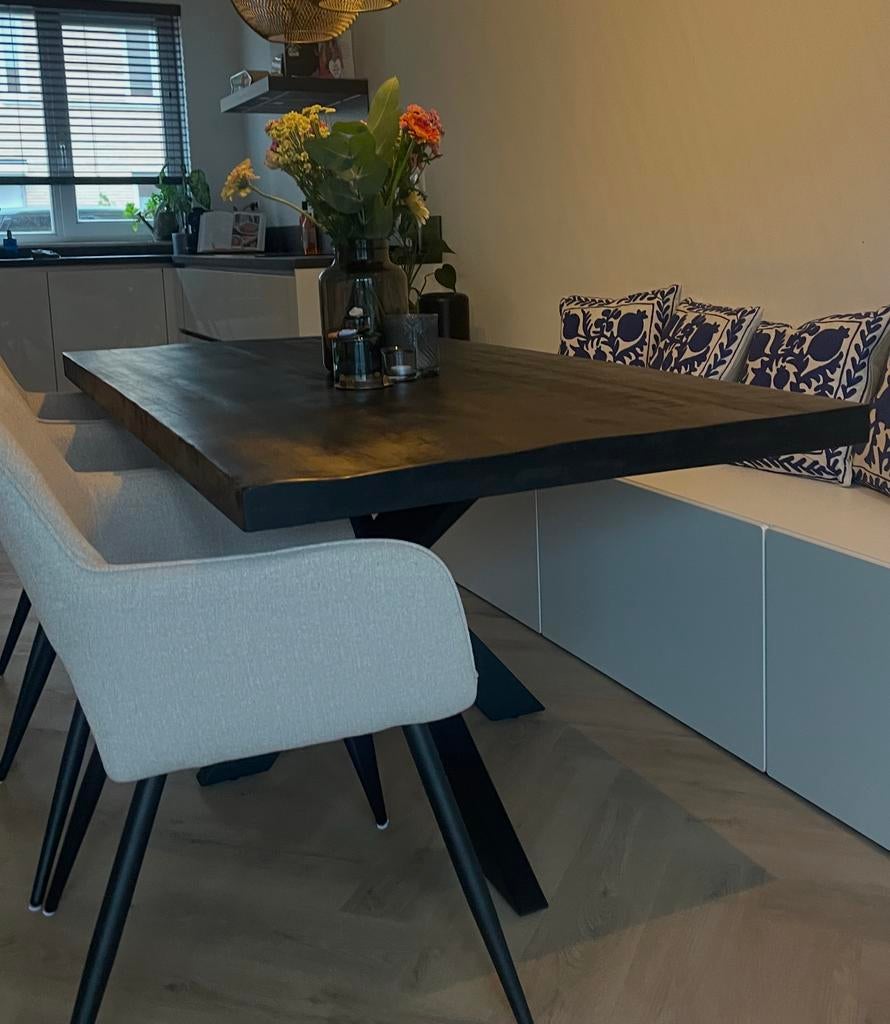 Zwarte houten eettafel 180cm met spinpoot, Ophalen, 50 tot 100 cm, Zo goed als nieuw, Vijf personen of meer