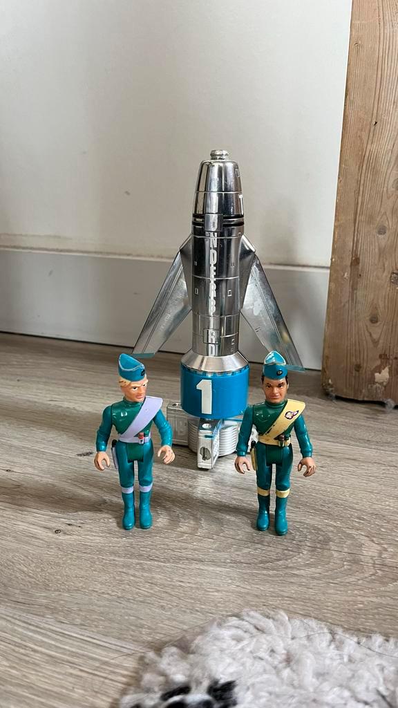 Vintage Thunderbirds 1 raket met figuren, Kinderen en Baby's, Speelgoed | Actiefiguren, Gebruikt, Ophalen of Verzenden