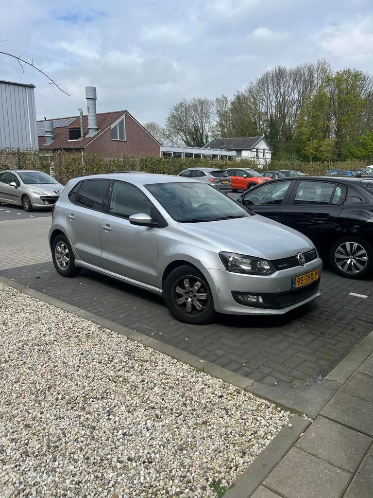 Volkswagen Polo 1.2 TDI  START NIET ,55KW BM 2012 Grijs, Voorwielaandrijving, 74 pk, 1199 cc, 96 €/maand