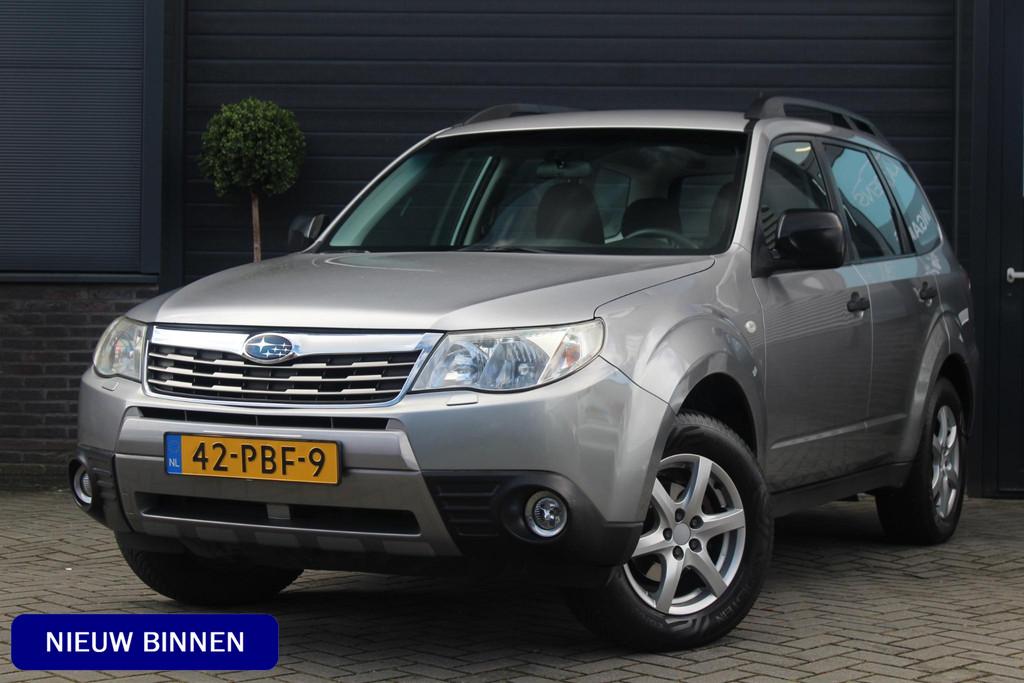 Subaru Forester 2.0 X Intro | Trekhaak |, Auto's, Subaru, 1994 cc, Stof, Zwart, Origineel Nederlands