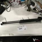 Peugeot 208 5 drs 2015 Gasveren set achterklep