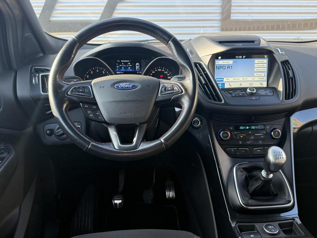 Ford Kuga 1.5 EcoBoost ST Line Navi|Camera|Trekhaak|Clima|Ha, Auto's, Ford, Euro 6, 4 cilinders, Leder en Stof, Zwart