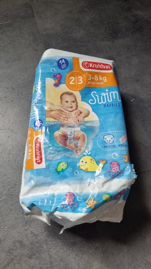 Kruidvat zwemluiers maat 2/3 (3-8 kg), Gebruikt, Jongetje of Meisje, Ophalen of Verzenden, Zwemluier