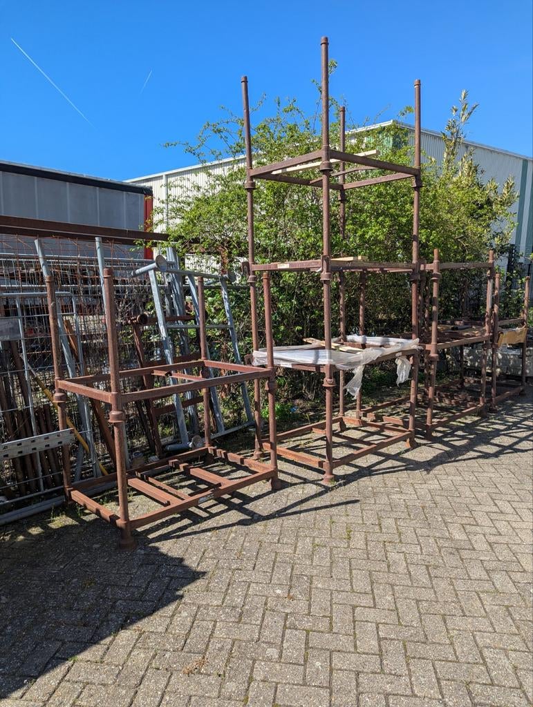 Stapelrekken, rongen, rekken stelling, Ophalen of Verzenden, Overige typen, Minder dan 2 meter