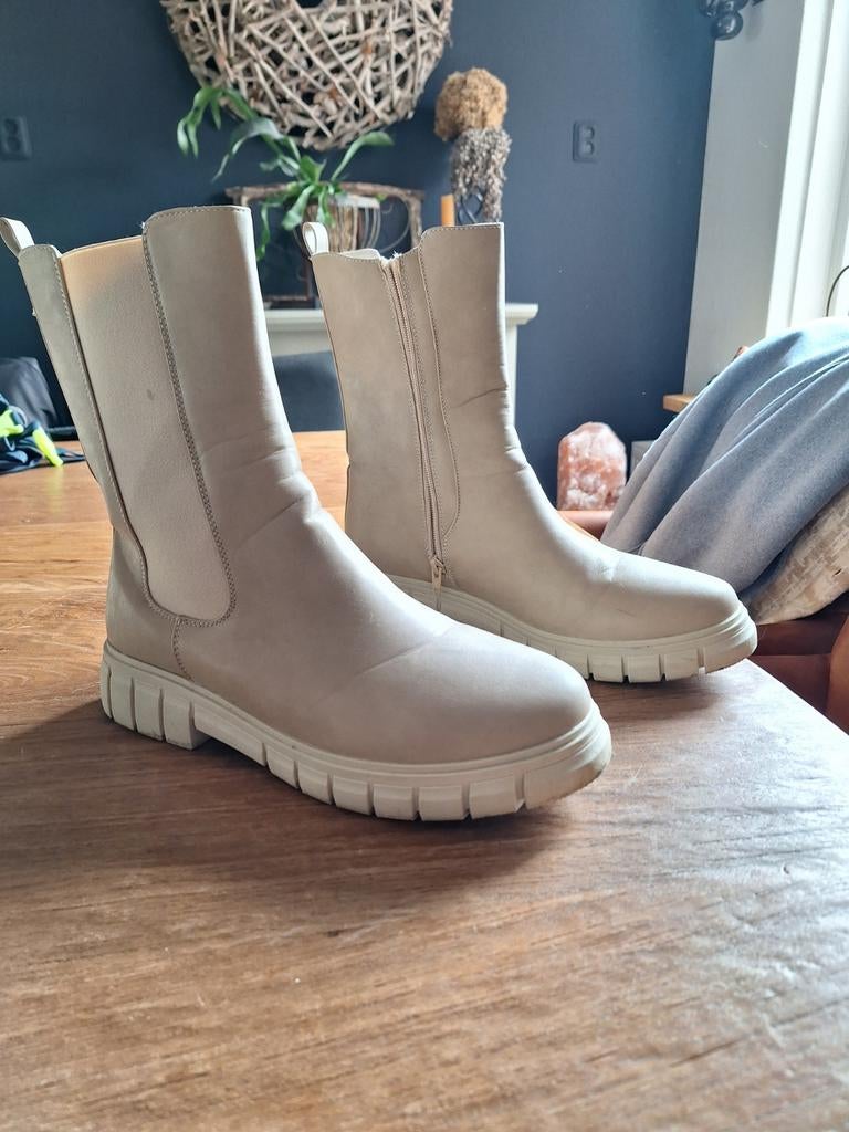 Beige kleurige halfhoge laarzen. Maat 41, Ophalen, Zo goed als nieuw, Beige