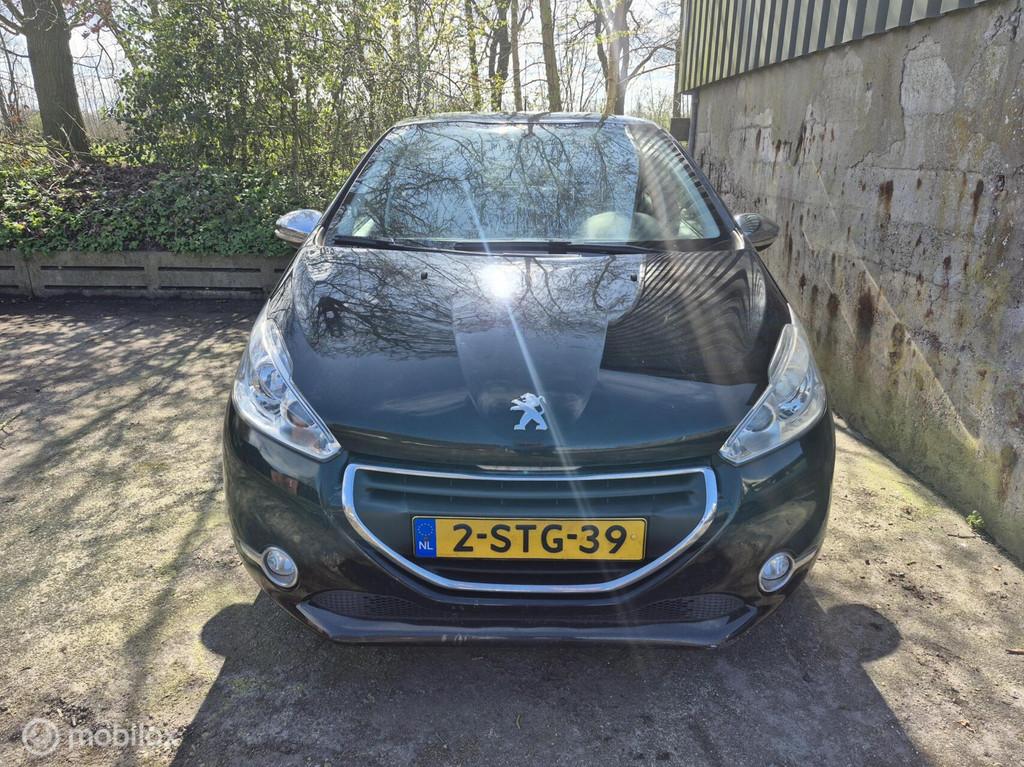 Peugeot 208 1.2 VTi Urban Soul 2014 5DRS, Airco| DEFECT!, Auto's, Peugeot, Voorwielaandrijving, Euro 5, Stof, 31 €/maand