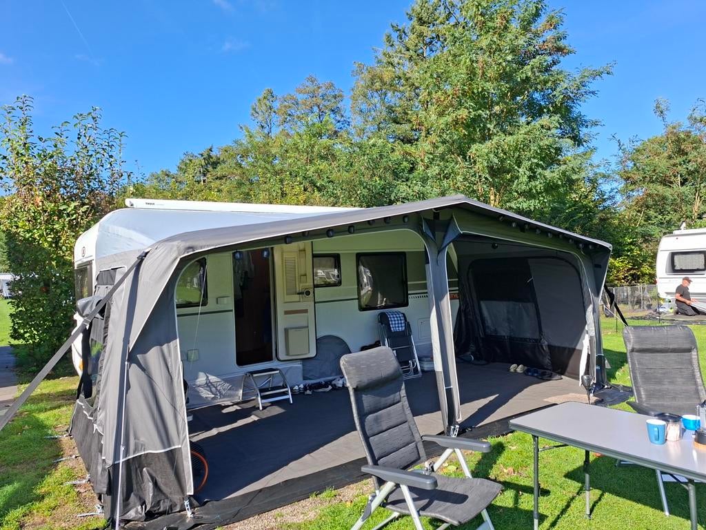 Opblaasbare voortent, Caravans en Kamperen, Ophalen, Zo goed als nieuw