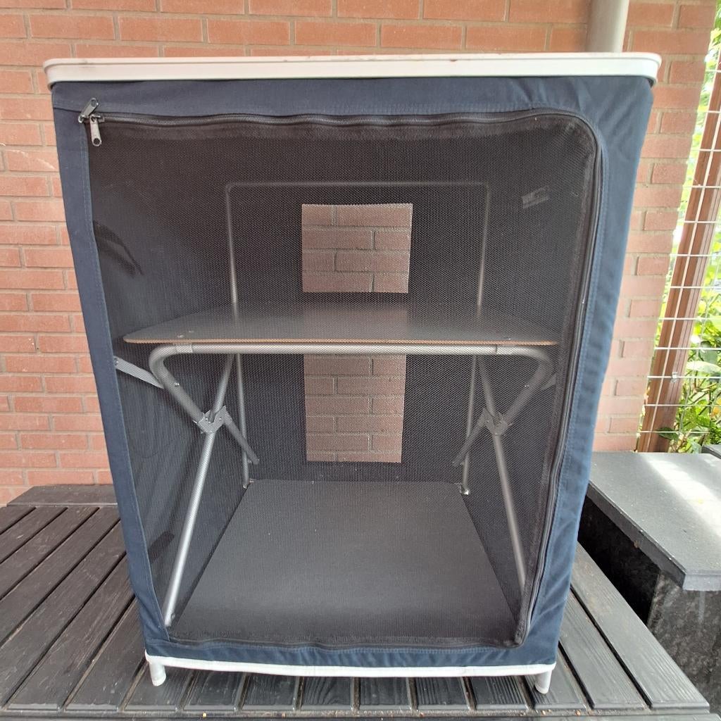 Eurotrail campingkast (98x60x52 cm), Caravans en Kamperen, Kampeermeubelen, Ophalen, Gebruikt, Campingkast