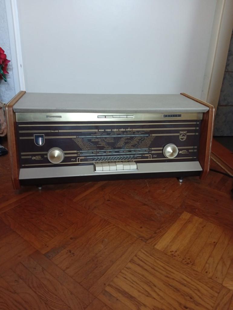 Oude vintage buizenradio Philips jaren 60, Audio, Tv en Foto, Radio's, Ophalen, Gebruikt, Radio