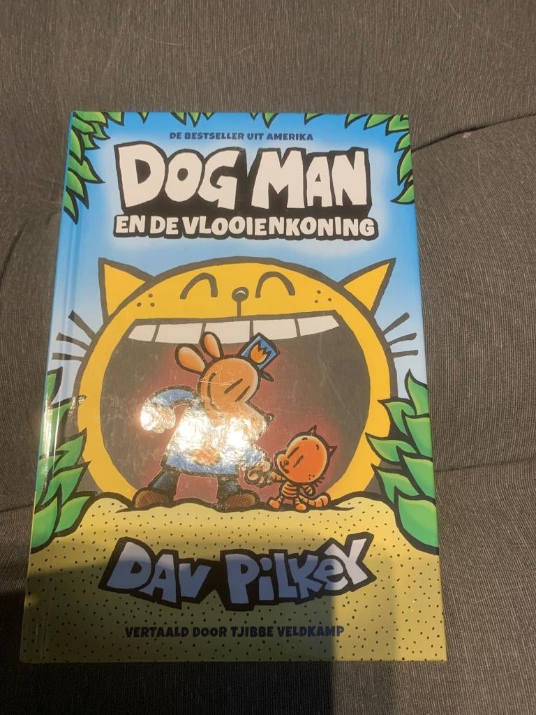 Dogman en de vlooienkoning, Boeken, Kinderboeken | Jeugd | onder 10 jaar, Ophalen of Verzenden, Nieuw, Fictie algemeen