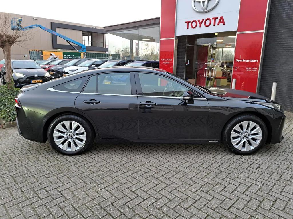 Toyota Mirai DYNAMIC € 17.900,00, Auto's, Toyota, Automaat, Stof, Gebruikt, Stoelverwarming